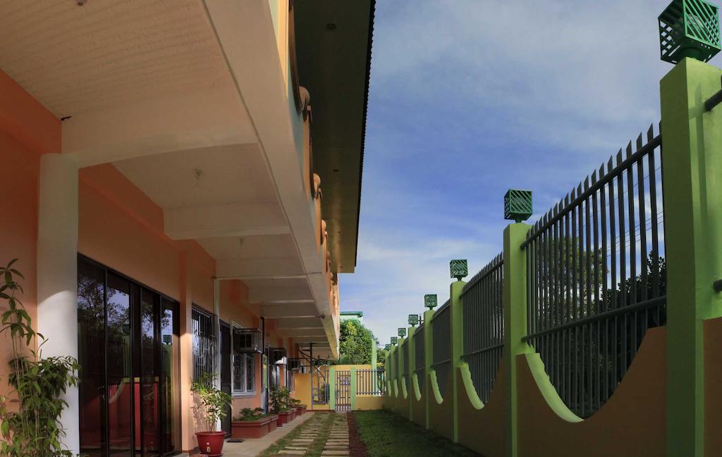 Amerson Pension Place Puerto Princesa Ngoại thất bức ảnh
