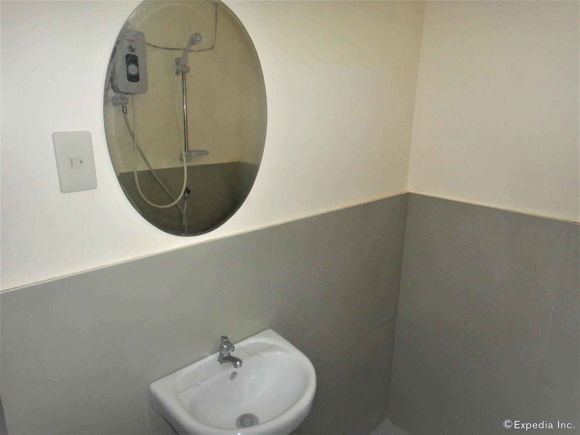 Amerson Pension Place Puerto Princesa Ngoại thất bức ảnh