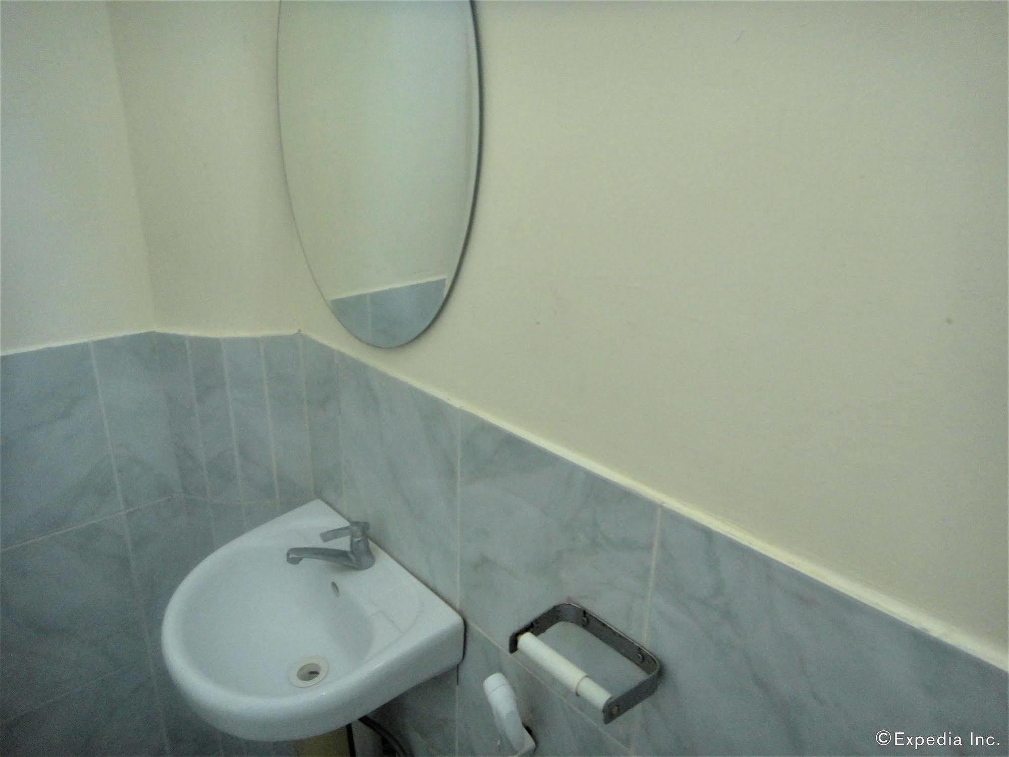 Amerson Pension Place Puerto Princesa Ngoại thất bức ảnh